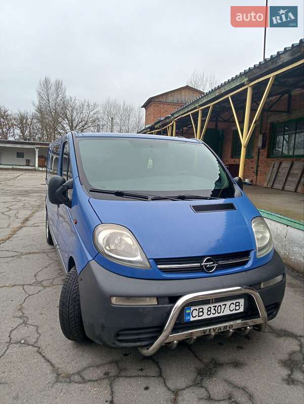 Мінівен Opel Vivaro 2004 в 