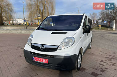 Мінівен Opel Vivaro 2014 в Рівному