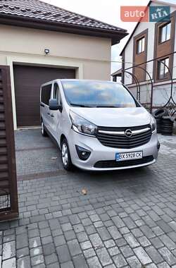 Минивэн Opel Vivaro 2015 в Хмельницком