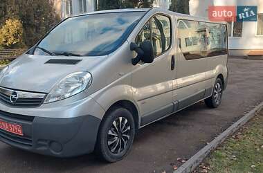 Мінівен Opel Vivaro 2014 в Луцьку