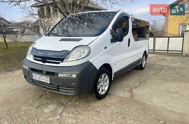 Мінівен Opel Vivaro 2002 в Чернівцях