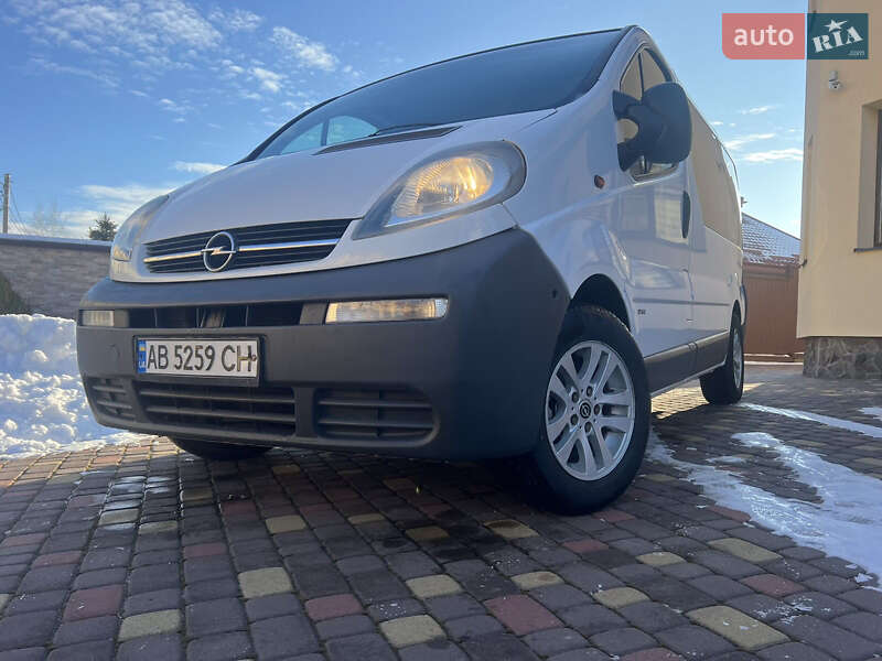 Минивэн Opel Vivaro 2004 в Львове