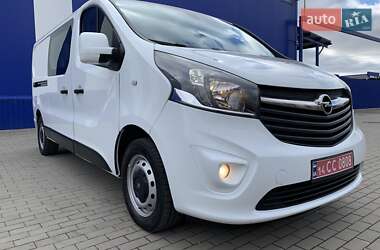 Мінівен Opel Vivaro 2016 в Калуші