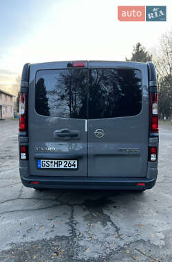 Минивэн Opel Vivaro 2017 в Луцке