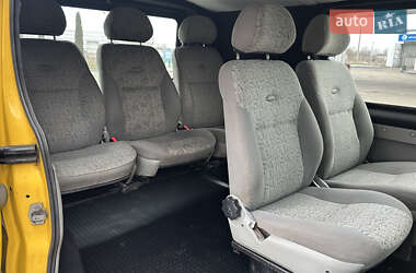 Минивэн Opel Vivaro 2004 в 