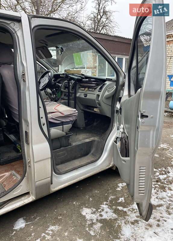 Мінівен Opel Vivaro 2003 в В’язівоку