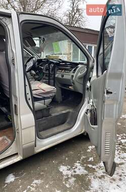 Минивэн Opel Vivaro 2003 в 