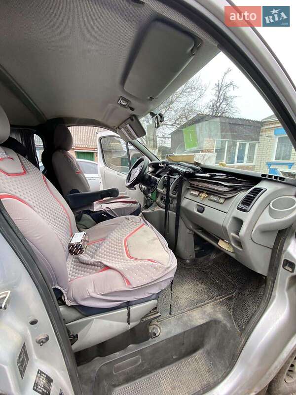 Мінівен Opel Vivaro 2003 в В’язівоку