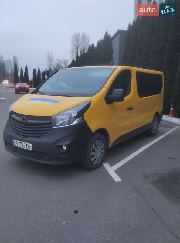 Минивэн Opel Vivaro 2016 в Киеве