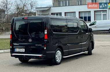 Минивэн Opel Vivaro 2016 в 