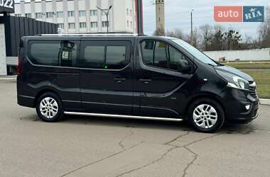 Минивэн Opel Vivaro 2016 в 