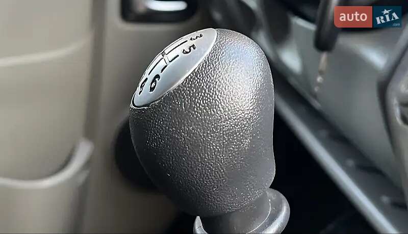 Минивэн Opel Vivaro 2011 в Умани