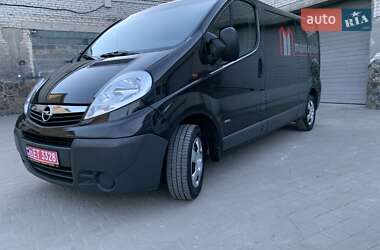 Грузовой фургон Opel Vivaro 2012 в Бродах