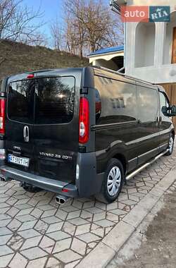 Мінівен Opel Vivaro 2008 в Коломиї