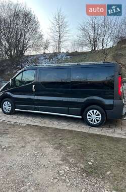 Мінівен Opel Vivaro 2008 в Коломиї