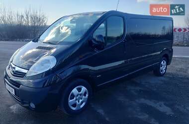 Мінівен Opel Vivaro 2011 в Дубні