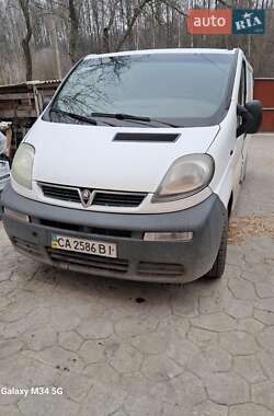 Вантажний фургон Opel Vivaro 2004 в Шепетівці