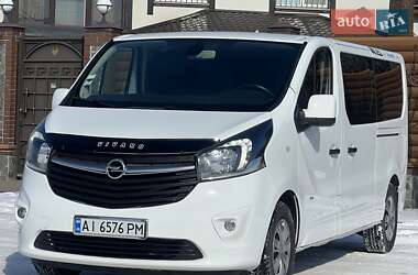 Мінівен Opel Vivaro 2016 в Києві