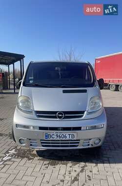 Минивэн Opel Vivaro 2004 в Сокале