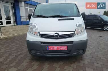 Минивэн Opel Vivaro 2014 в Сарнах