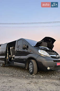 Мінівен Opel Vivaro 2012 в 