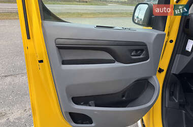 Вантажний фургон Opel Vivaro 2021 в Дубні