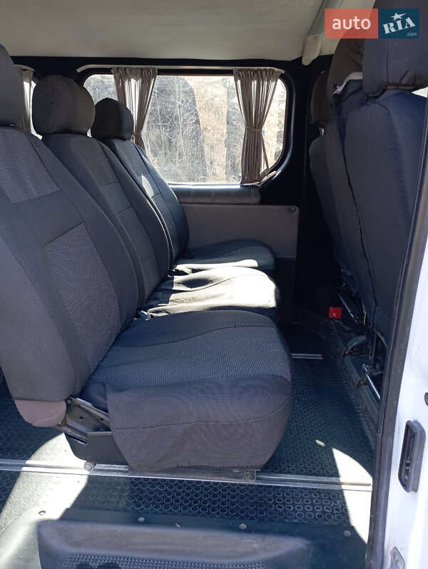 Минивэн Opel Vivaro 2009 в Дунаевцах