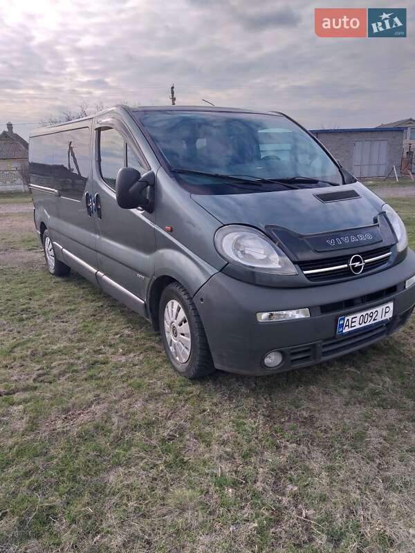Opel Vivaro 2004