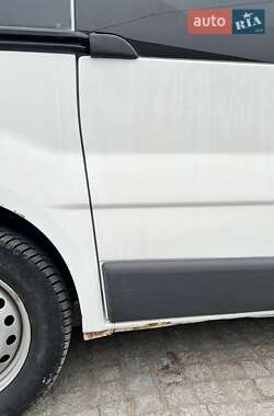 Мінівен Opel Vivaro 2005 в 