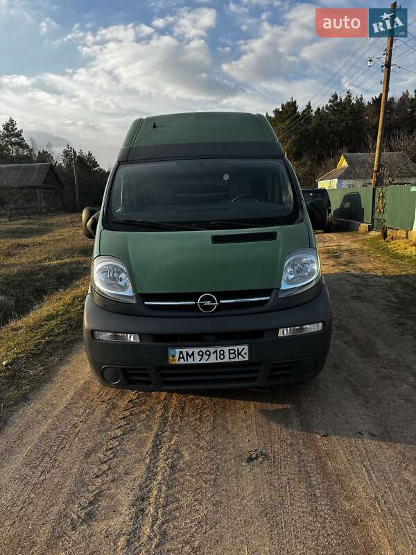 Opel Vivaro 2006