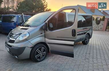 Минивэн Opel Vivaro 2007 в 