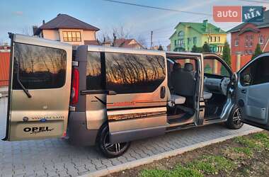 Минивэн Opel Vivaro 2007 в 