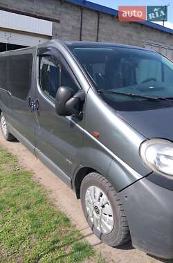 Мінівен Opel Vivaro 2004 в 