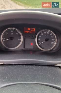 Минивэн Opel Vivaro 2013 в 
