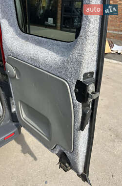 Грузовой фургон Opel Vivaro 2014 в 