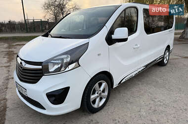 Минивэн Opel Vivaro 2017 в 