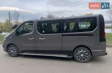 Мінівен Opel Vivaro 2015 в 