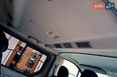 Минивэн Opel Vivaro 2011 в 