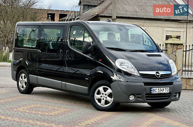 Минивэн Opel Vivaro 2014 в 