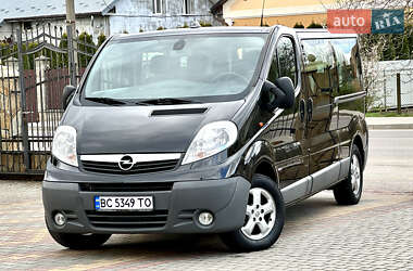 Минивэн Opel Vivaro 2014 в 