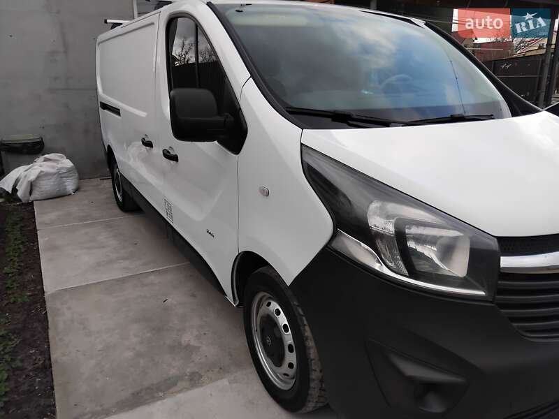 Грузовой фургон Opel Vivaro 2016 в Боярке