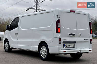 Грузовой фургон Opel Vivaro 2015 в 