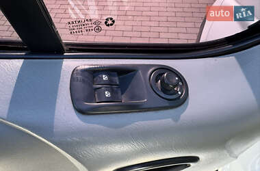 Мінівен Opel Vivaro 2007 в 