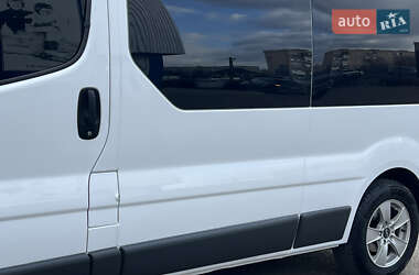 Мінівен Opel Vivaro 2013 в 