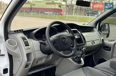 Мінівен Opel Vivaro 2013 в 