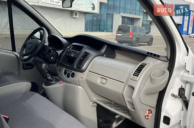 Мінівен Opel Vivaro 2013 в 