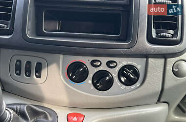 Мінівен Opel Vivaro 2013 в 