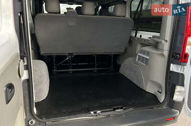 Мінівен Opel Vivaro 2013 в 