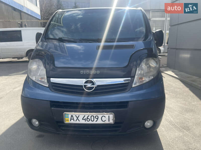 Минивэн Opel Vivaro 2008 в Харькове