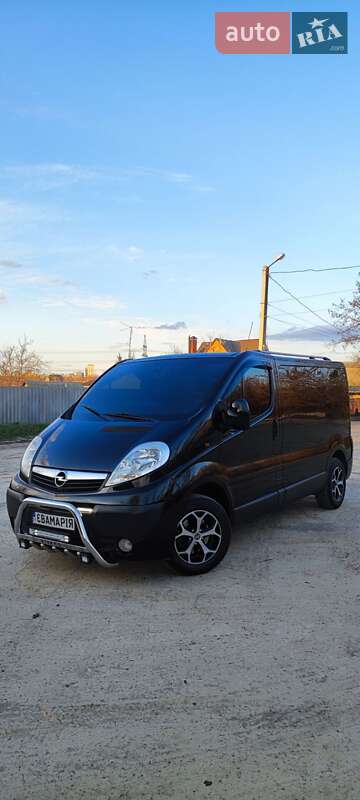Opel Vivaro 2011